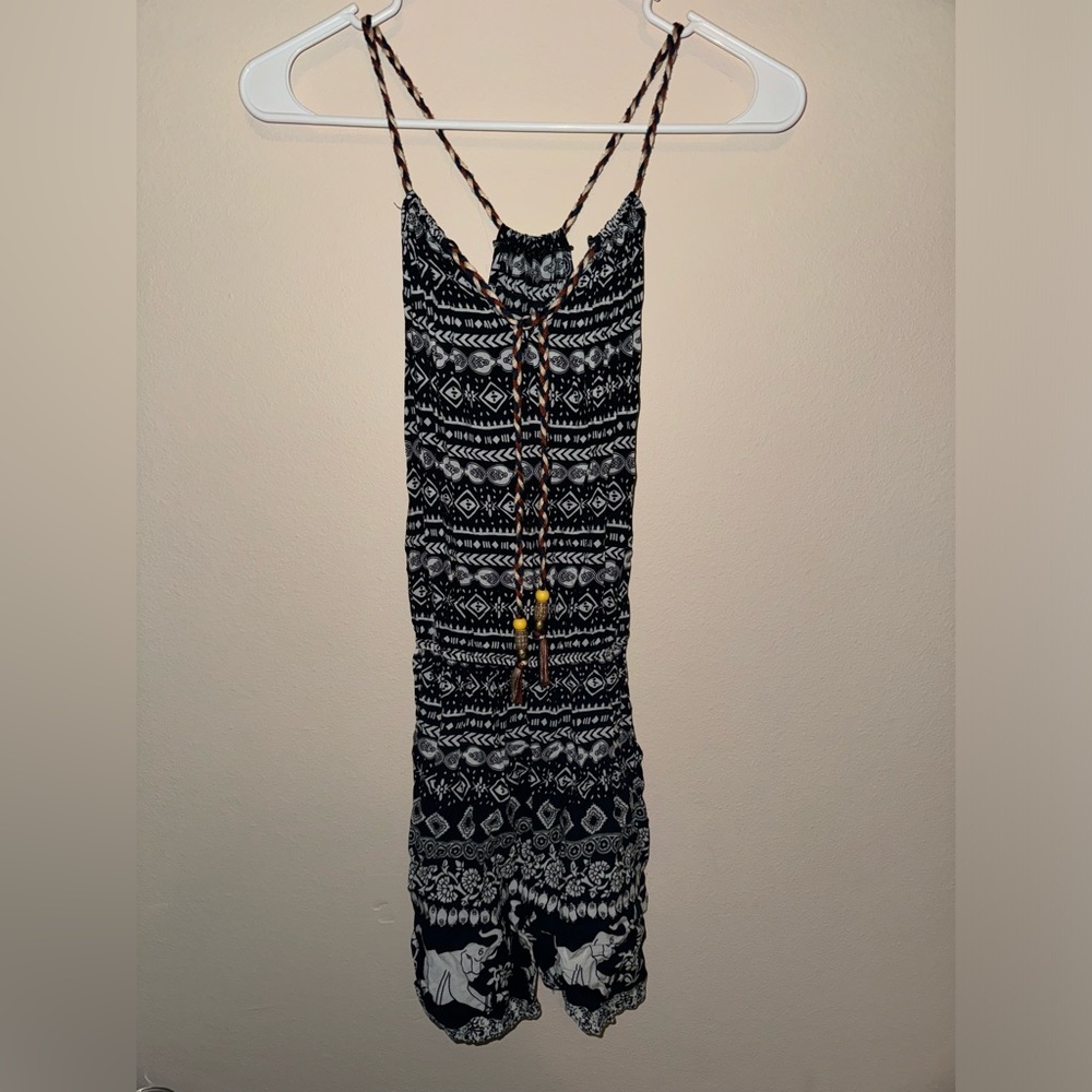 Women’s XSmall American Eagle Romper With Pockets
